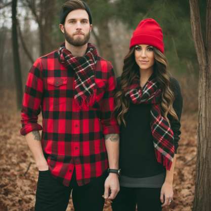 Festive Plaids Couple Christmas Outfit Ideas