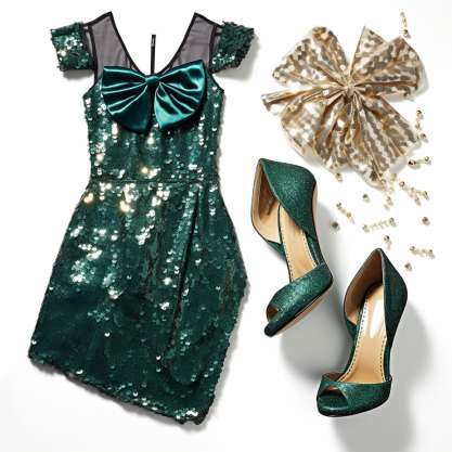 Sparkling Sequin Delight as Vintage Christmas Outfits for Women: 