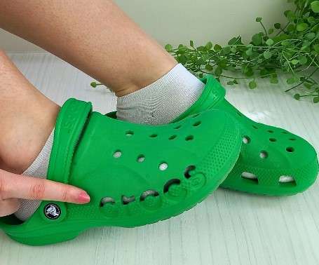 How to Style Crocs With Socks